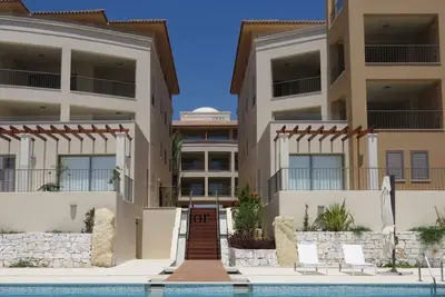 Image de Celeste by the Sea: Summer Chill, Pool, Beach 2br.