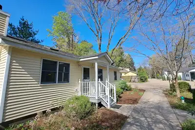 Image de 2-3 nt min Steps to McKinley Beach walk to all in Union Pier Fire Pit