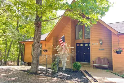 Image de Close to Sml's favorite spots! Family friendly home with gorgeous views!