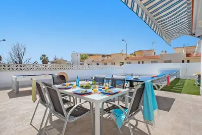 House with pool in a fantastic location