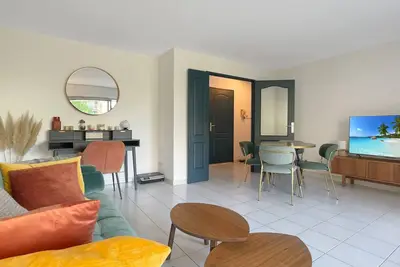 Image de Appartement Port Fréjus à 100m de la Plage. Tout à pied!