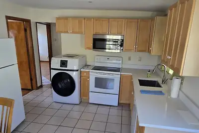 Image de Spacious 3-bedroom apartment with Ac, WiFi in awesome Newtown