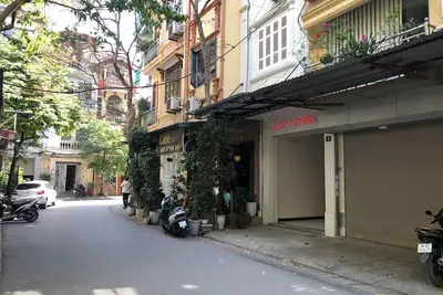 Image de Cozy Oasis - Strong Wifi, Netflix Tv, Elevator, 5 minutes to Hoan Kiem Lake.