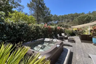 Image de Maison décorée avec goût, 3 chambres avec jacuzzi proche du Golf - 548080