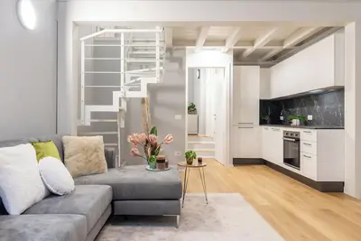 Image de 2-bedroom quite apartment in Brera, 2 mins from subway, Ac, WiFi