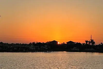 Image de Charming 3 bd condo in Bradenton. Minutes from the beach & a waterfront view! ! \n