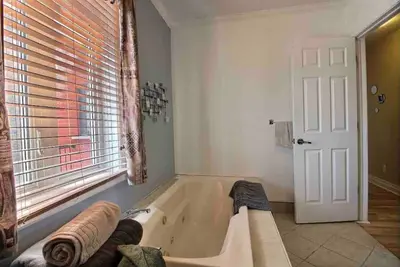 Image de 3, 5 with 2 terraces nearby all services