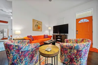 Image de The Clementine - Walk to Restaurants, Shops, Bars in Historic Downtown!