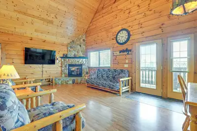 Image de Three Bears Resort Home w/ Perks + Outdoor Spots!