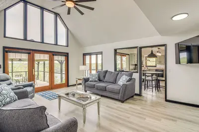 Image de Walk to Marina: Water-View Dale Hollow Lake Escape