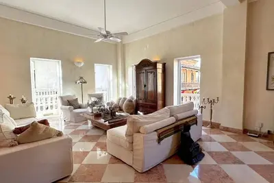 Image de Premium apartment overlooking the iconic Plaza Santo Domingo.