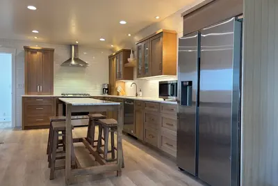 Image de New Cozy Bluffdale Stay -Sleeps 4-Quiet, Patio, Full Kitchen, Near Freeway