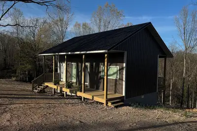 Image de The Mouth of Bear Creek Cabin