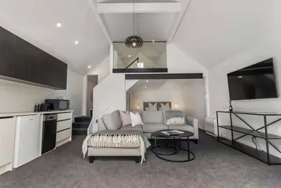 Image de The Ridge Villa 3 – Family-Sized near Tara Iti, Sleeps 4+