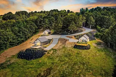 Image de Entire Property – 5 Private Villas for a Luxury Group Getaway - Sleeps 20+