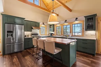 Image de Duck Duck Moose | New Private Home on Mooselookmeguntic Lake, Private Waterfront