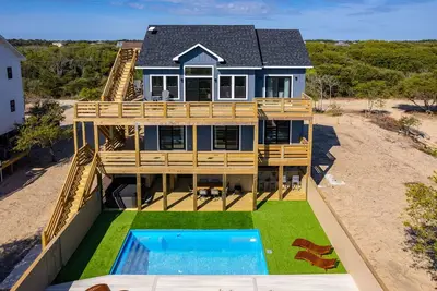 Image de New Construction! 4bd Home w/ Pool, Hot Tub, Close to Beach, Wild Horses​, Views