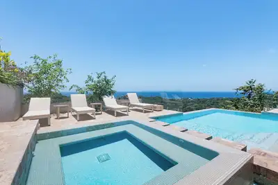 Image de Todo es Posible- experience the luxury of indoor-outdoor living