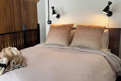 Image de Ski In Ski Out Condo in Girdwood - \nWalking distance to shops & restaurants!