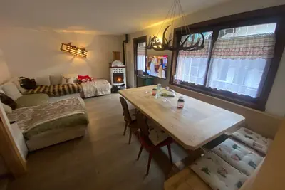 Image de Appartement \"Ciasa Valentina\" avec vue sur les montagnes, balcon et Wi-Fi