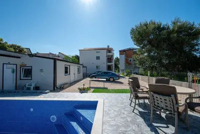 Image de Appartement de deux chambres avec air conditionné Sukosan, Zadar (A-24349-b)