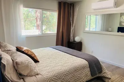 Image de Cozy and stylish 3-bedroom house with Ac, WiFi in quiet nature setting