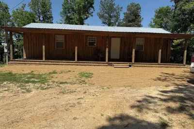 Image de 2bedroom cabin with Ac, Heat, WiFi in Gore Springs just 2. 6 miles to Grenada lake