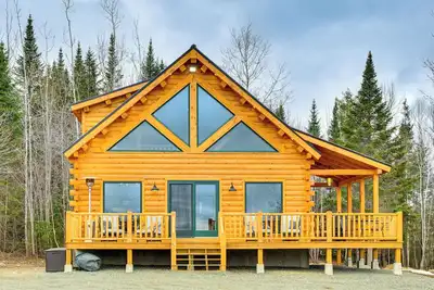 Image de White Mtn Views: Idyllic Log Cabin in Jefferson!