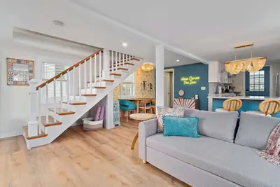 Image de Salisbury Sol | Here Comes The Sun | Pet Friendly