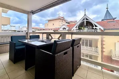 Image de T2, situé en centre-ville proche de la plage