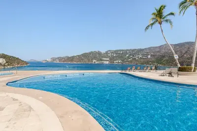 Image de Charming 2-bedroom apartment in gorgeous Acapulco with Ac, WiFi, Ocean View