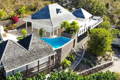 Image de 4 Bed Villa Yellow Lagoon in Petit-Cul-de-Sac