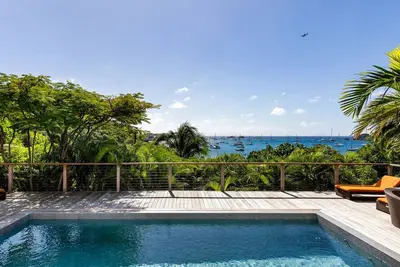 Image de 4 Bed Villa Habitation saint louis in Corossol