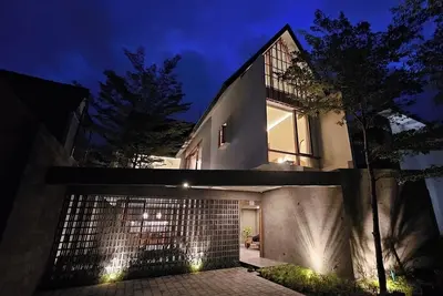 Image de 2-Bedroom Minimalist Villa in Parerenan #4