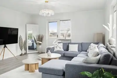 Image de Entire Luruxy 3 Floor Villa