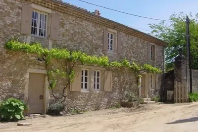 Image de Domaine en Drôme Provençale - Charme et Histoire