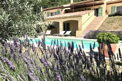 Image de Heavenly residence tween GorgesduVerdon and St-Tropez, Villa OliveYou. Ac/ e-charging pole!