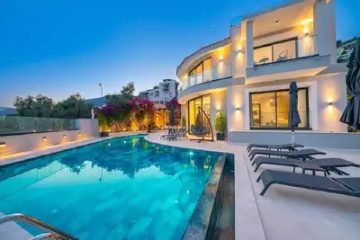 Image de Kalkan Da DENİZ Manzarali ÖZEL Havuzlu LÜKS VİLLA