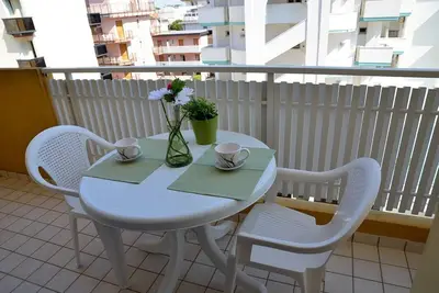 Image de Appartement en bord de mer avec balcon