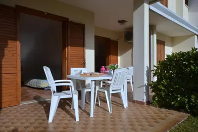 Image de Appartement spacieux avec jardin - Beahost