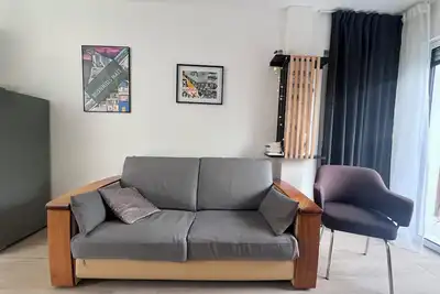 Image de Petite dépendance avec terrasse 4 pers - proche centre