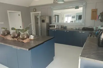 Image de 4-bedroom Country Bungalow w/ Stunning Views of Fenit Island & Barrow Golf Club