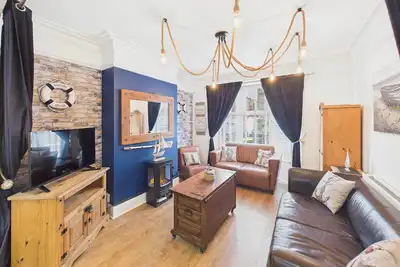 Image de Host & Stay | Falcon Retreat