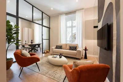 Image de Chic City-Centre Apartment with Patio Near the Duomo & Uffizi in Florence