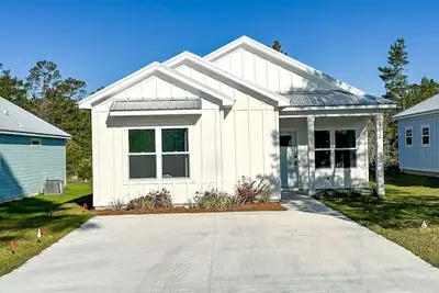 Image de 1 Beachy Time-New Listing!