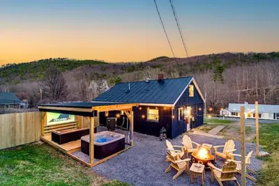 Image de Rustic Ridge•Hot Tub•Outdoor theater•EVChrg•Arcade