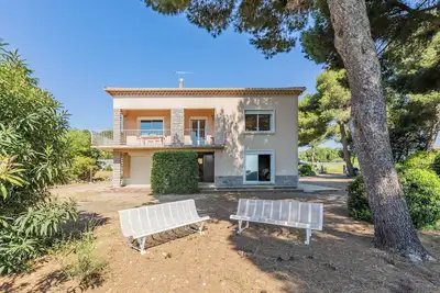 Image de Maison climatisée - Parc clos - Piscine couverte toutes saisons - 3 ch - 6/8pers