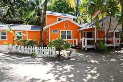 Image de Barefoot Bliss by Island House Vacation Rentals