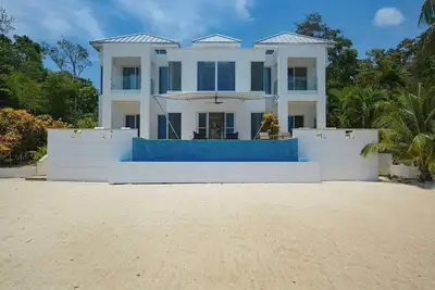 Image de Further Moor by Island House Vacation Rentals
