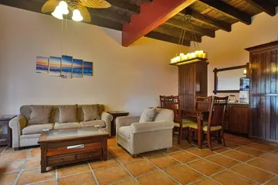Image de Mission Gate 3b, 2-bedroom condo by Island House Vacation Rentals